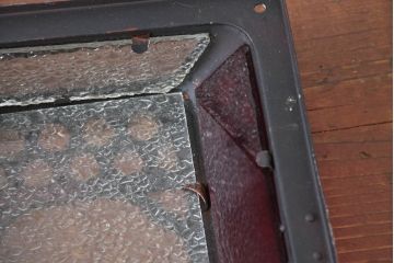 和製アンティーク　ノスタルジックな雰囲気を呼び込む色ガラス入り照明カバー2個セット(ウォールランプカバー、壁掛け照明カバー、ウォールライトカバー、照明シェード)(R-083982)