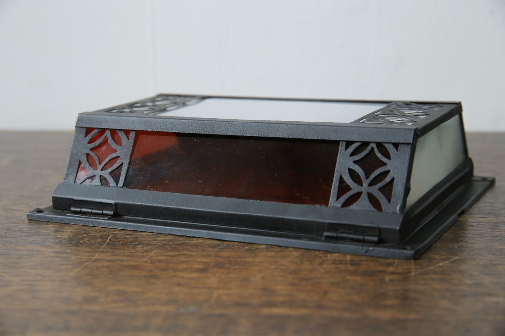 和製アンティーク　大正ロマンな雰囲気漂う色ガラス入り照明カバー　(R-083983)