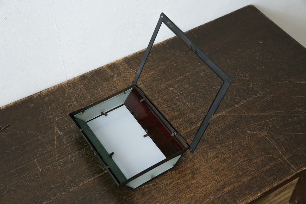 和製アンティーク　大正ロマンな雰囲気漂う色ガラス入り照明カバー　(R-083983)