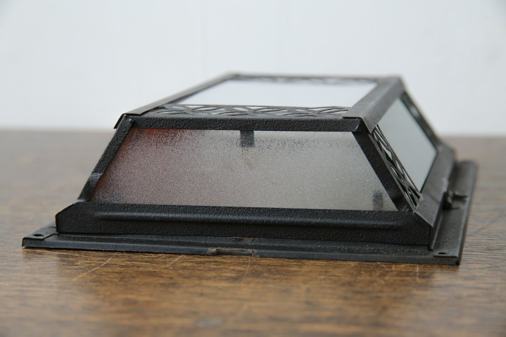 和製アンティーク　大正ロマンな雰囲気漂う色ガラス入り照明カバー　(R-083983)