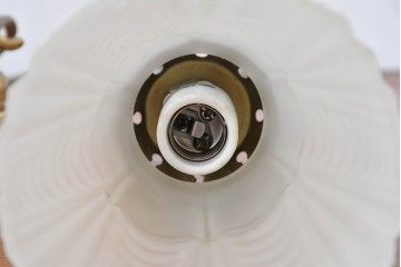 《引っ掛けシーリング式ペンダントライト加工費込み》　フランスヴィンテージ　輸入品　エレガントなゴールド色が映えるチェーン付きペンダントライト2個セット　(R-083984)