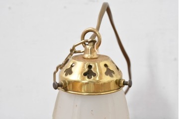 《引っ掛けシーリング式ペンダントライト加工費込み》　フランスヴィンテージ　輸入品　エレガントなゴールド色が映えるチェーン付きペンダントライト2個セット　(R-083984)