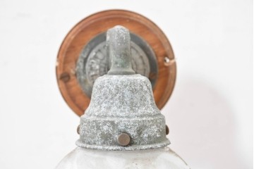 和製ヴィンテージ　植物のつるようなブラッケットの意匠が可愛らしいレトロなウォールライト　(R-083986)