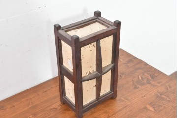 和製ヴィンテージ　希少　黒田辰秋デザイン　総欅(ケヤキ)材　上品な和の空間を演出する和紙張りの壁掛け行燈　(R-083987)