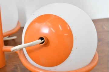 和製ヴィンテージ　アメリカンダイナーのようなミッドセンチュリー・スペースエイジデザインがおしゃれな3灯ペンダントライト　(R-083989)