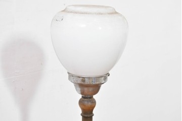 和製ヴィンテージ　クラシカルな挽き物脚の木製テーブルスタンド　(R-083991)