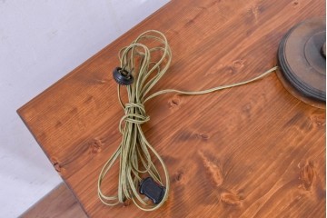 和製ヴィンテージ　クラシカルな挽き物脚の木製テーブルスタンド　(R-083991)