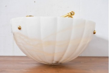 中古　業務用高級輸入品　本物の天然石(マーブルアラバスター)　シェルライン装飾のエレガントなハンギングライト　定価約30万円　(R-083992)