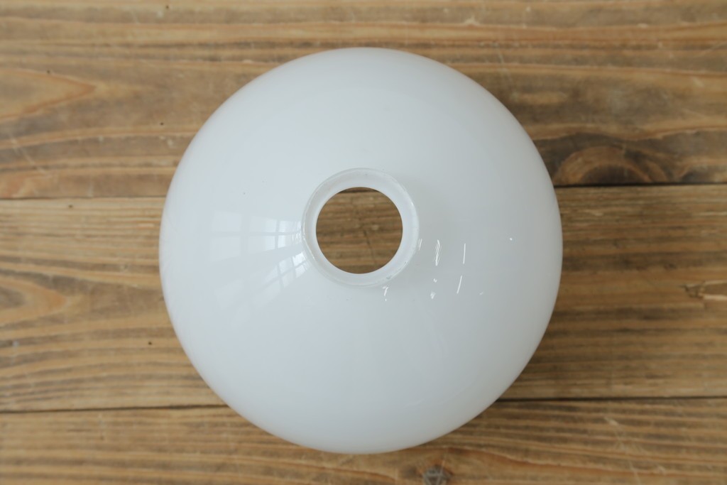 和製アンティーク　丸みを帯びたシンプルなガラスシェードのペンダントライト　(R-084001)