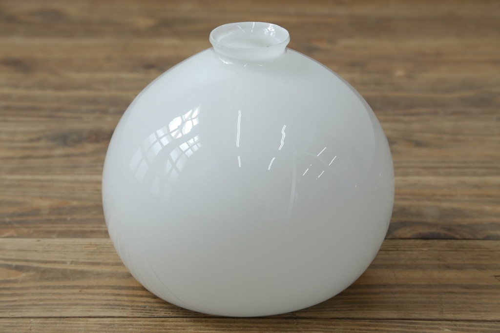 和製アンティーク　丸みを帯びたシンプルなガラスシェードのペンダントライト　(R-084001)