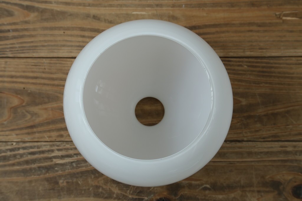 和製アンティーク　丸みを帯びたシンプルなガラスシェードのペンダントライト　(R-084001)