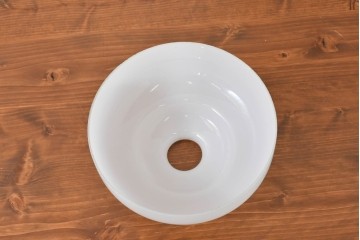 《引っ掛けシーリング式ペンダントライト加工費込み》　和製アンティーク　レトロな雰囲気あふれる乳白色ガラスのペンダントライト　(R-084007)