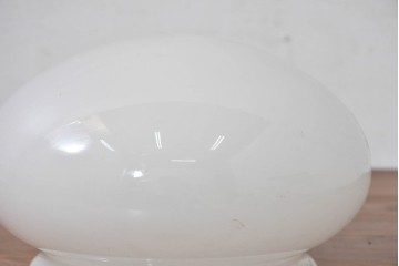 《シーリングライト加工費込み》　和製アンティーク　ふっくら丸みのあるフォルムが可愛らしい乳白色のシーリングライト　(R-084023)