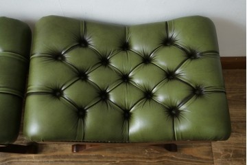 中古　超美品!!　スペイン製　バロッサバレンティ(VARO,S.A. VALENTI)　本革(レザー)　クラシカルな空間演出に活躍するオットマン2脚セット　セット定価約32万4千円相当　(R-084031)