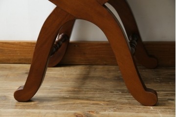 中古　超美品!!　スペイン製　バロッサバレンティ(VARO,S.A. VALENTI)　本革(レザー)　クラシカルな空間演出に活躍するオットマン2脚セット　セット定価約32万4千円相当　(R-084031)