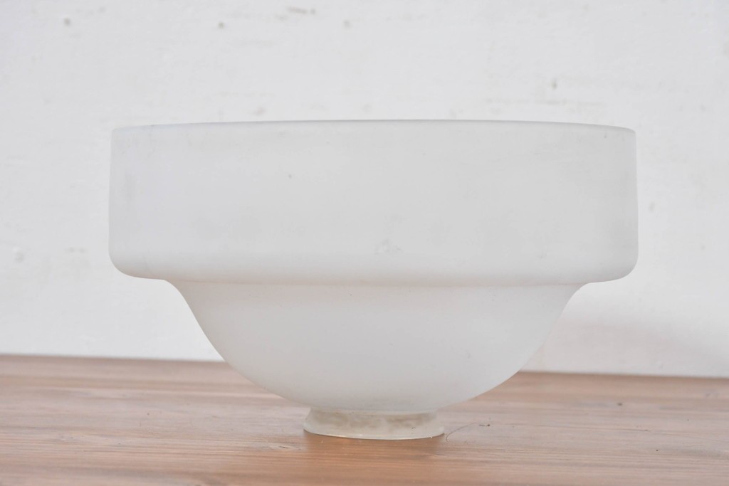 《引っ掛けシーリング式ペンダントライト加工費込み》　和製アンティーク　オパールガラスが柔らかな光を演出する天井照明　(R-084036)