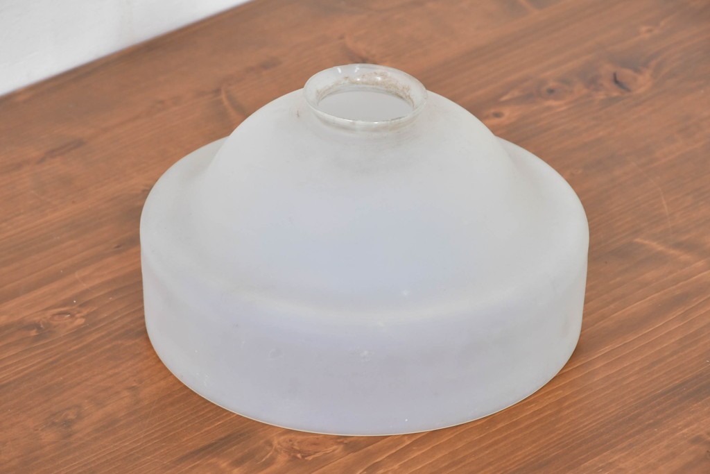 《引っ掛けシーリング式ペンダントライト加工費込み》　和製アンティーク　オパールガラスが柔らかな光を演出する天井照明　(R-084036)