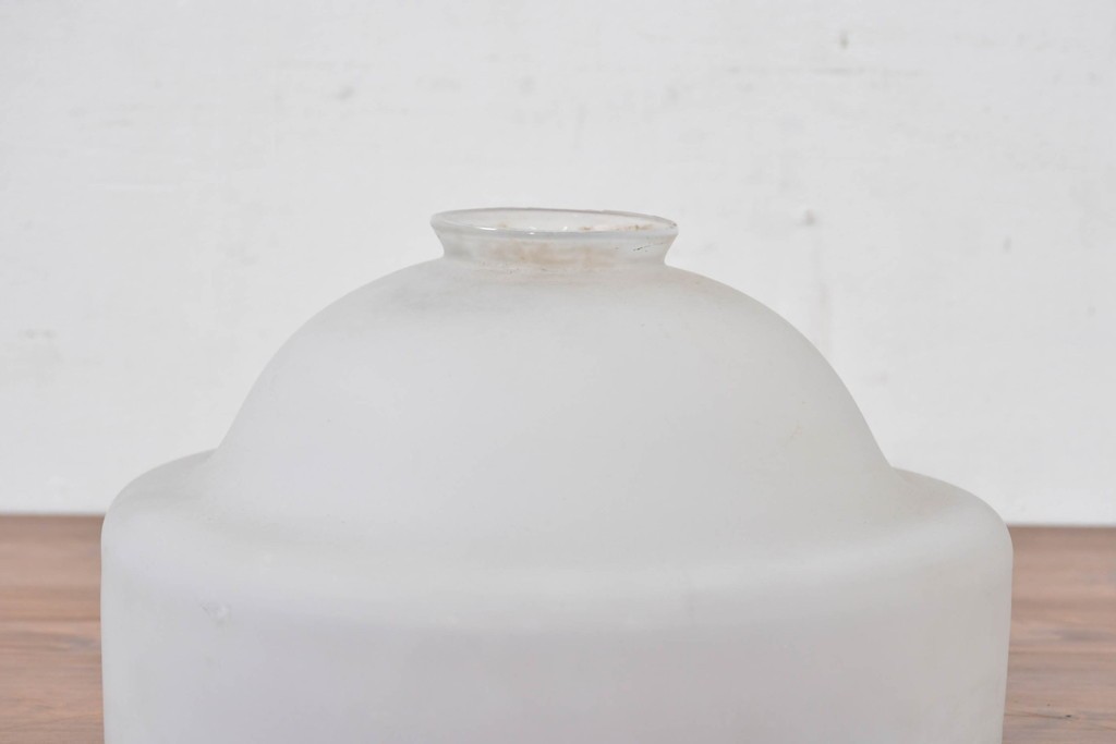 《引っ掛けシーリング式ペンダントライト加工費込み》　和製アンティーク　オパールガラスが柔らかな光を演出する天井照明　(R-084036)