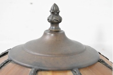 ヨーロッパヴィンテージ　ステンドグラス風　クラシックヨーロピアンデザインのテーブルライト　(R-084038)