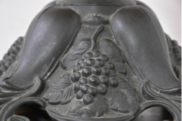 ヨーロッパヴィンテージ　ステンドグラス風　クラシックヨーロピアンデザインのテーブルライト　(R-084038)