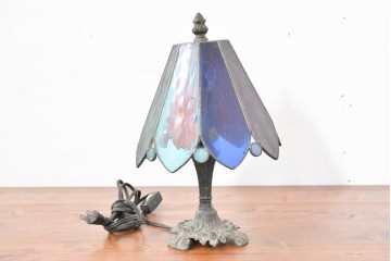 ヨーロッパヴィンテージ　ステンドグラス風　カラフルなシェードが魅力的なテーブルライト　(R-084039)