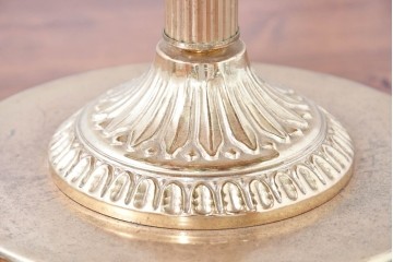 ヨーロッパヴィンテージ　ステンドグラス風　色鮮やかな佇まいが魅力のテーブルライト　(R-084041)