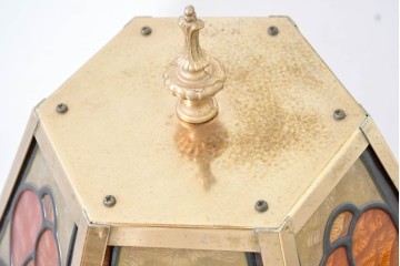 ヨーロッパヴィンテージ　ステンドグラス風　色鮮やかな佇まいが魅力のテーブルライト　(R-084041)