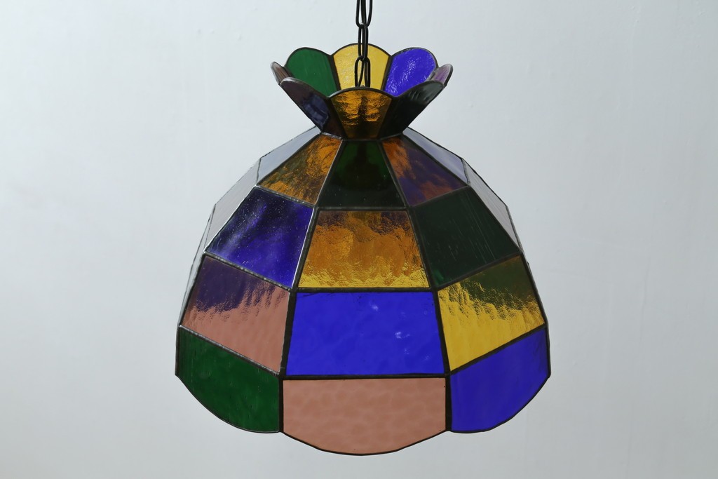 和製ヴィンテージ　可愛らしいフォルムと色使いが印象的なステンドグラスのペンダントライト　(R-084042)