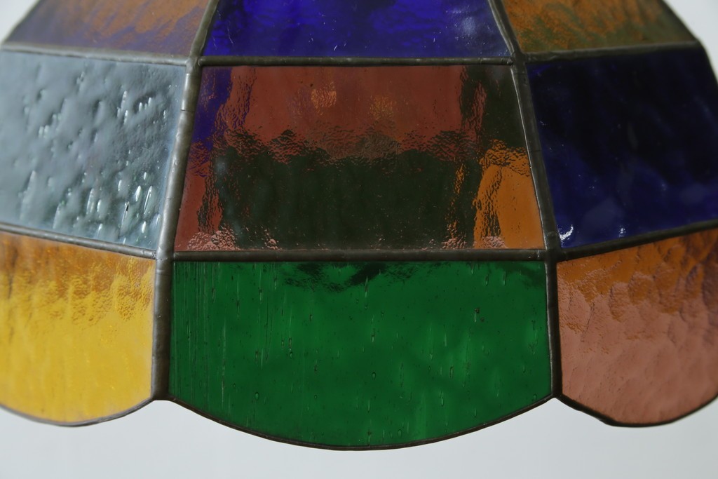 和製ヴィンテージ　可愛らしいフォルムと色使いが印象的なステンドグラスのペンダントライト　(R-084042)