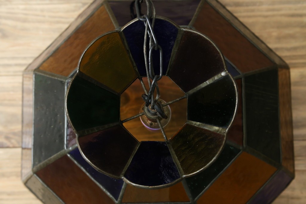 和製ヴィンテージ　可愛らしいフォルムと色使いが印象的なステンドグラスのペンダントライト　(R-084042)