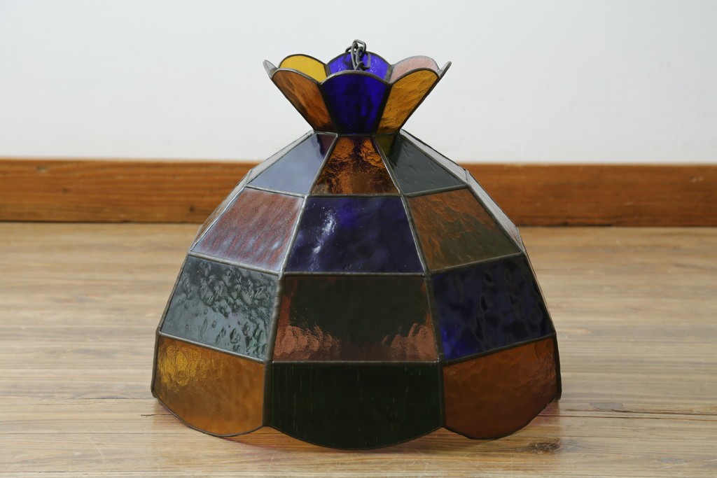 和製ヴィンテージ　可愛らしいフォルムと色使いが印象的なステンドグラスのペンダントライト　(R-084042)