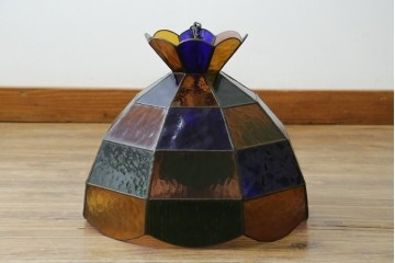 和製ヴィンテージ　可愛らしいフォルムと色使いが印象的なステンドグラスのペンダントライト　(R-084042)