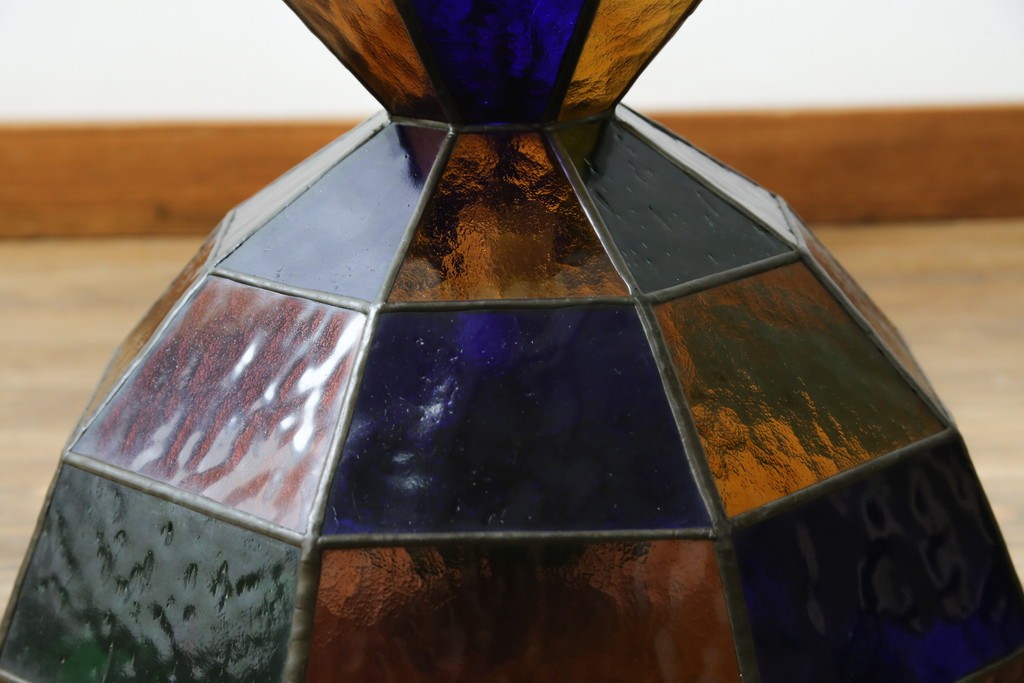 和製ヴィンテージ　可愛らしいフォルムと色使いが印象的なステンドグラスのペンダントライト　(R-084042)