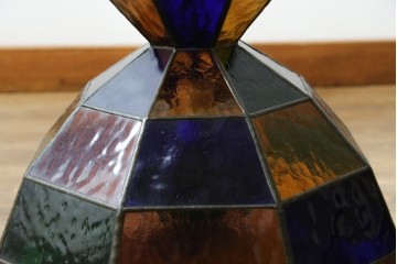 和製ヴィンテージ　可愛らしいフォルムと色使いが印象的なステンドグラスのペンダントライト　(R-084042)