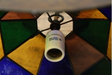 和製ヴィンテージ　可愛らしいフォルムと色使いが印象的なステンドグラスのペンダントライト　(R-084042)