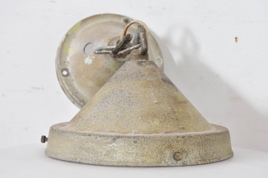 和製アンティーク　大型　ふっくらとした立体装飾がユニークな天井照明　(R-084048)