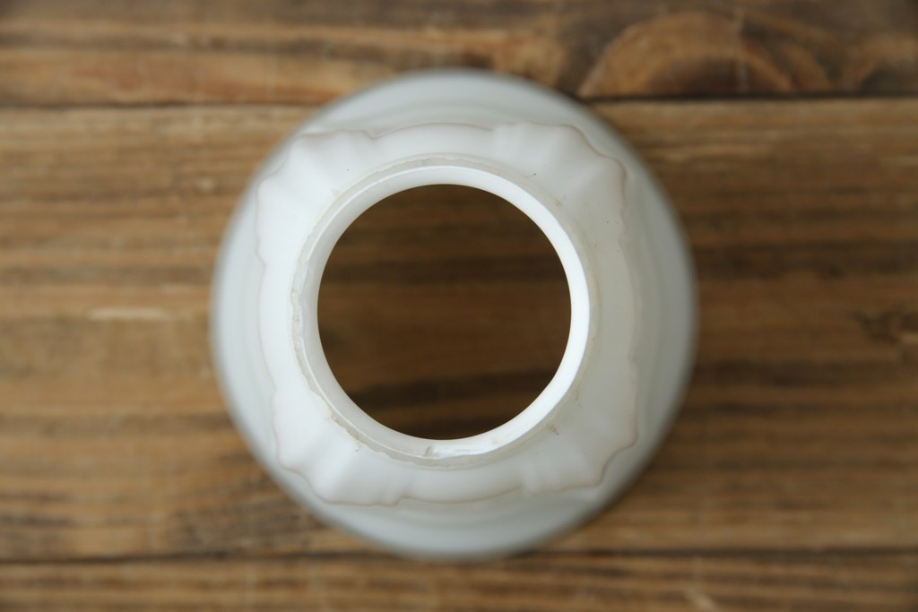 和製アンティーク　優美なエンボス装飾が施されたウォールライト　(R-084050)