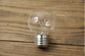 和製アンティーク　優美なエンボス装飾が施されたウォールライト　(R-084050)