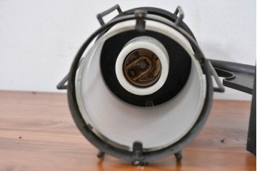 和製アンティーク　アイアンフレームが落ち着いた空間を演出するウォールライト　(R-084051)