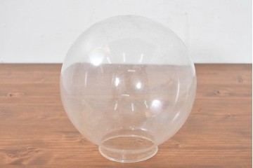 《引っ掛けシーリング式ペンダントライト加工費込み》　和製ヴィンテージ　柔らかな丸みを帯びた球体型のペンダントライト　(R-084053)