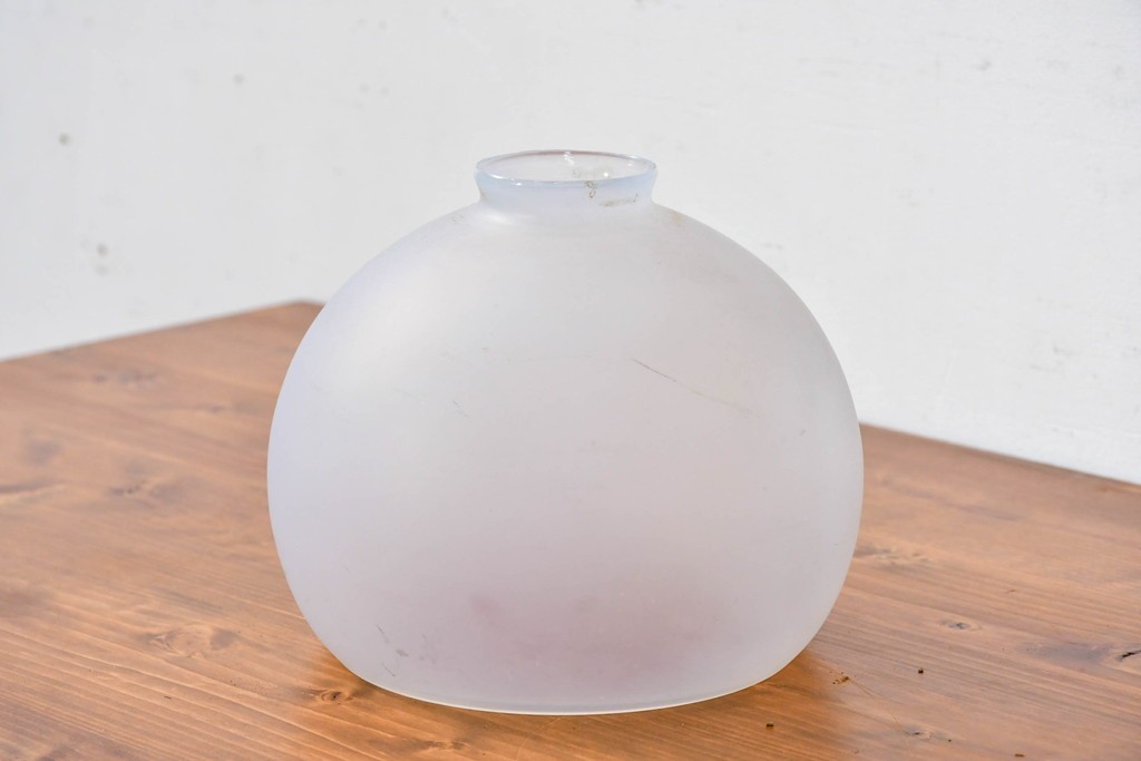 《引っ掛けシーリング式ペンダントライト加工費込み》　和製アンティーク　どこか懐かしい光を灯すオパールガラスの天井照明　(R-084055)