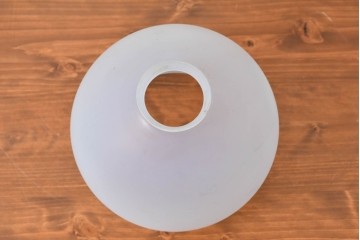 《引っ掛けシーリング式ペンダントライト加工費込み》　和製アンティーク　どこか懐かしい光を灯すオパールガラスの天井照明　(R-084055)