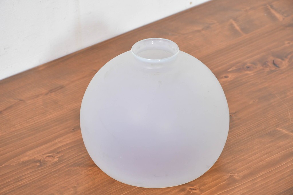 《引っ掛けシーリング式ペンダントライト加工費込み》　和製アンティーク　どこか懐かしい光を灯すオパールガラスの天井照明　(R-084055)