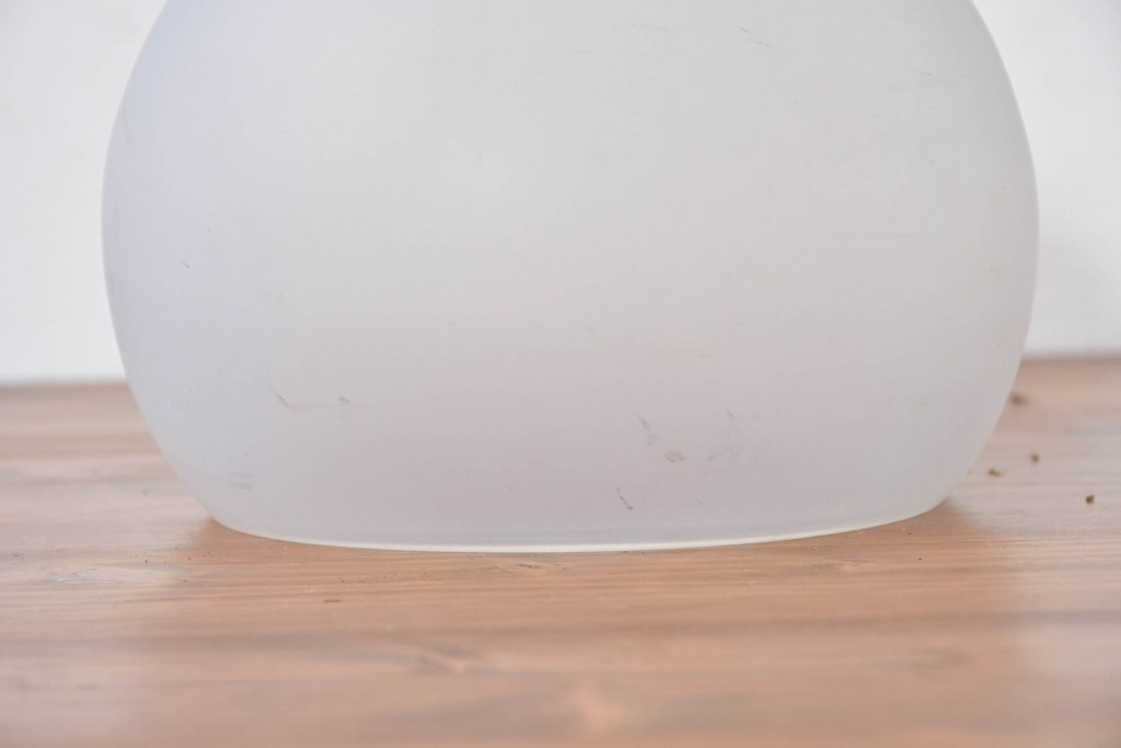 《引っ掛けシーリング式ペンダントライト加工費込み》　和製アンティーク　どこか懐かしい光を灯すオパールガラスの天井照明　(R-084055)