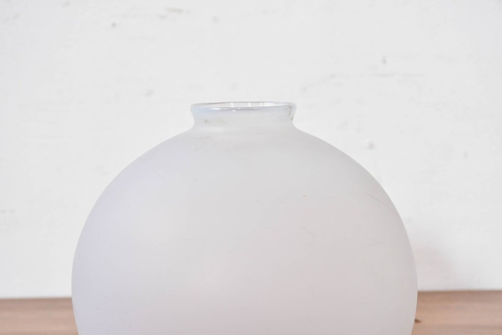 《引っ掛けシーリング式ペンダントライト加工費込み》　和製アンティーク　どこか懐かしい光を灯すオパールガラスの天井照明　(R-084055)