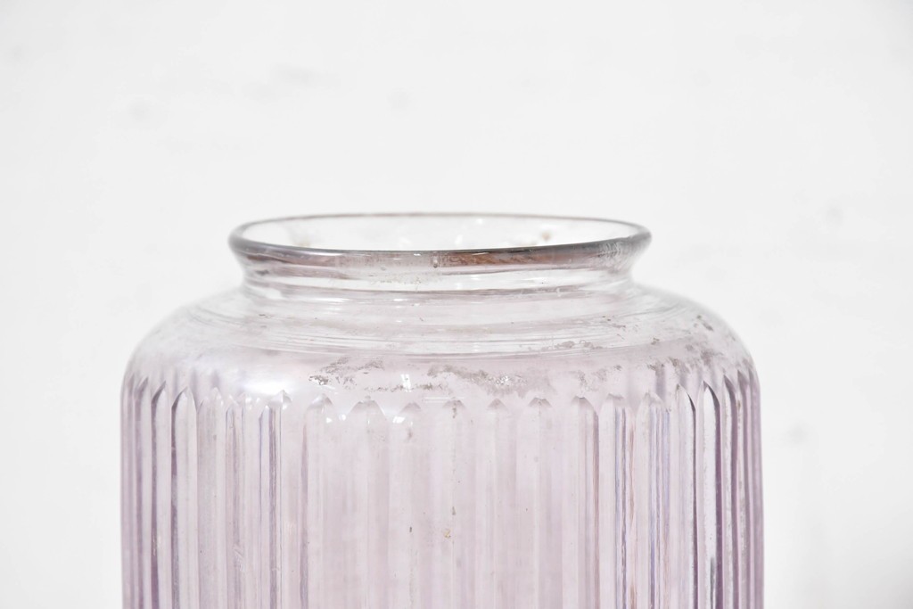 《引っ掛けシーリング式ペンダントライト加工費込み》　ヴィンテージ照明　淡い紫色のリブ模様が魅力的なペンダントライト　(R-084064)