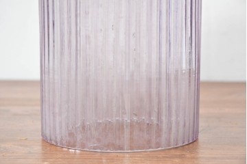 《引っ掛けシーリング式ペンダントライト加工費込み》　ヴィンテージ照明　淡い紫色のリブ模様が魅力的なペンダントライト　(R-084064)