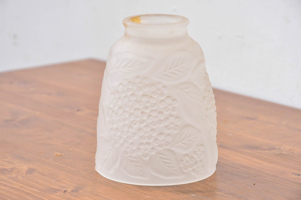 《引っ掛けシーリング式ペンダントライト加工費込み》　フランスヴィンテージ　紫陽花文様が愛らしいペンダントライト　(R-084068)