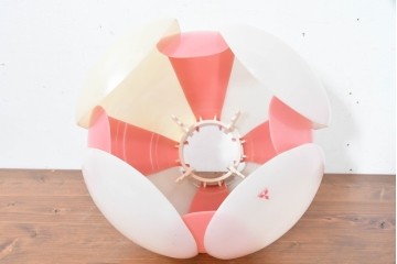 《引っ掛けシーリング式ペンダントライト加工費込み》　和製ヴィンテージ　三菱電機(Mitsubishi Electric)　ルミフワラー　レトロポップで可愛らしいフォルムのペンダントライト　(R-084072)