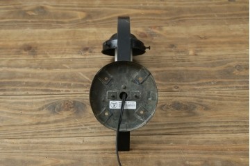 和製アンティーク　味わいある金属アームと雫形シェードのウォールライト　(R-084080)